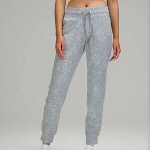NWOT! Lululemon Ready to Rulu Jogger